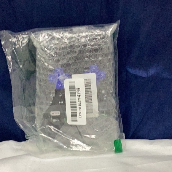 2-pack Roku Remote - Picture 3 of 5